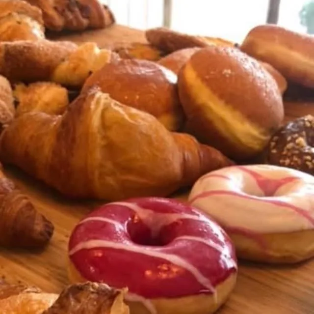Croissant e donuts — Instagram, 2021